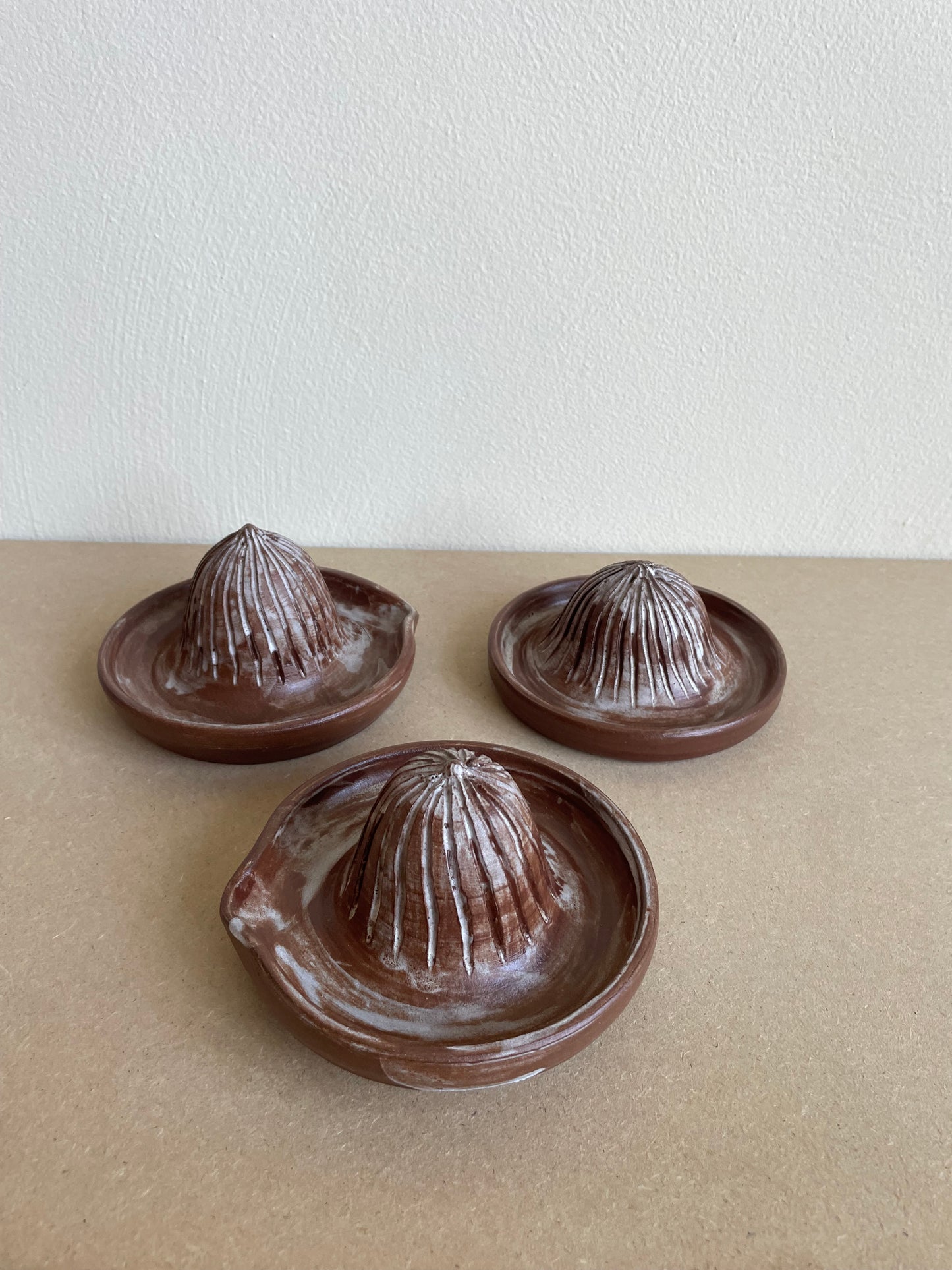 Citruspers mat bruin wit