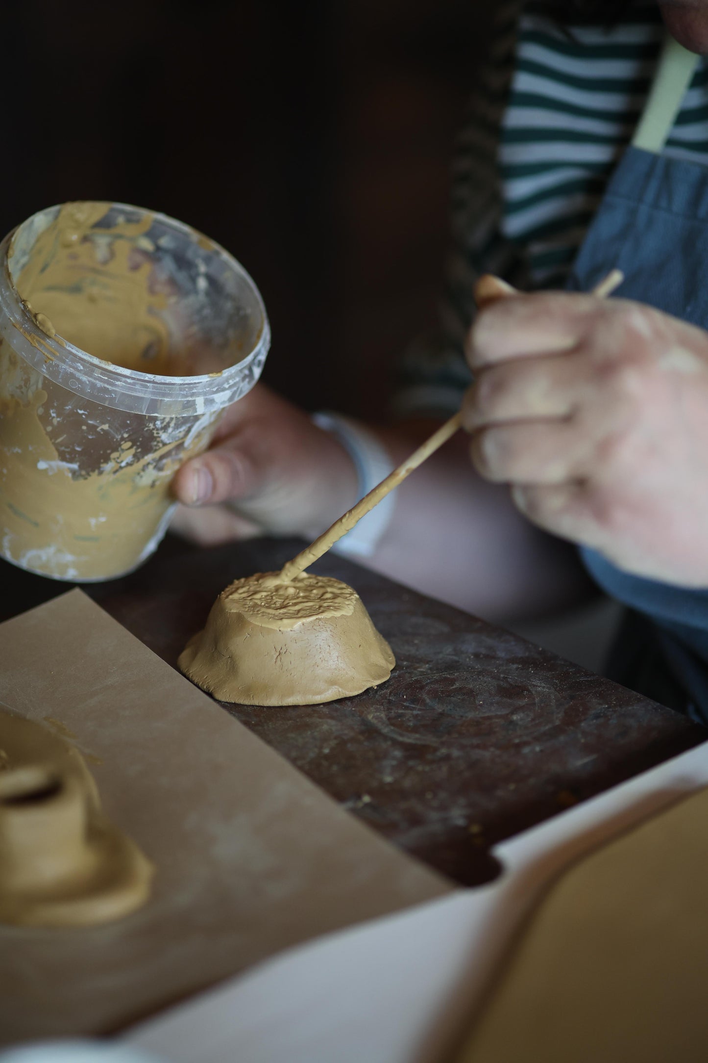 Keramiek workshop Jouw Krachtbeeld - Handvormen en Boetseren - 11 januari 2026 MIDDAG - Maasland (ZH)